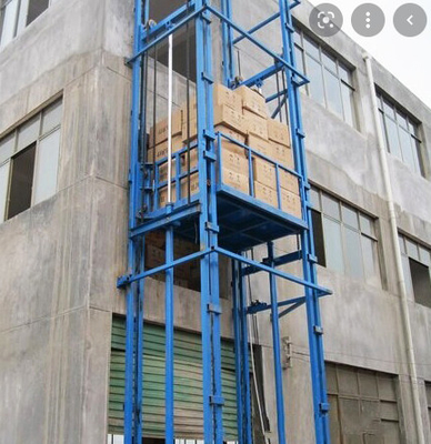 2000KG Commercial Cargo Lifts 5m ลิฟต์ขนส่งสินค้าขนาดเล็ก Single Rail